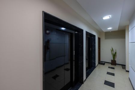 Apartamento à venda com 87m², 2 quartos e 2 vagas Apartamento à venda com 87m², 2 quartos e 2 vagasElevadores