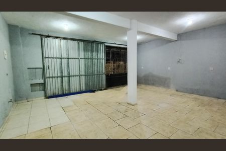 Casa para alugar com 90m², 2 quartos e 2 vagas Casa para alugar com 90m², 2 quartos e 2 vagasQuintal