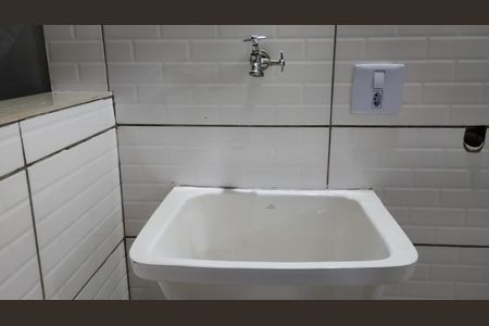 Casa para alugar com 90m², 2 quartos e 2 vagas Casa para alugar com 90m², 2 quartos e 2 vagasÁrea de serviço