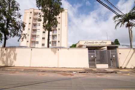Apartamento para alugar com 66m², 2 quartos e 1 vagaFachada do Condomínio