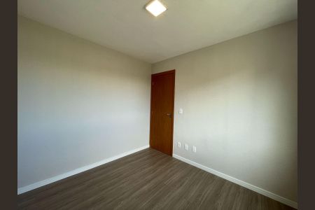 Apartamento à venda com 2 quartos, 45m² em Santos Dumont, São Leopoldo