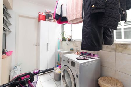 Apartamento para alugar com 77m², 2 quartos e 1 vagaCozinha e Área de Serviço