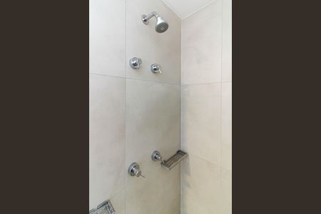 Apartamento à venda com 140m², 3 quartos e 2 vagas Apartamento à venda com 140m², 3 quartos e 2 vagasBanheiro da Suíte 2