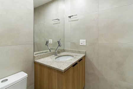 Apartamento à venda com 140m², 3 quartos e 2 vagas Apartamento à venda com 140m², 3 quartos e 2 vagasBanheiro da Suíte 3