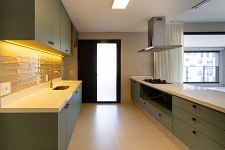 Apartamento à venda com 140m², 3 quartos e 2 vagas Apartamento à venda com 140m², 3 quartos e 2 vagasCozinha