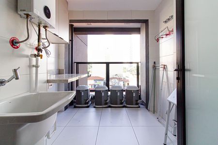 Apartamento à venda com 140m², 3 quartos e 2 vagas Apartamento à venda com 140m², 3 quartos e 2 vagasÁrea de Serviço