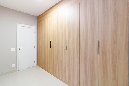 Apartamento à venda com 140m², 3 quartos e 2 vagas Apartamento à venda com 140m², 3 quartos e 2 vagasSuíte 1