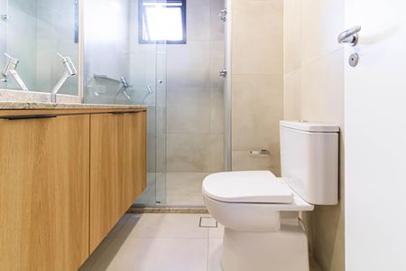 Apartamento à venda com 140m², 3 quartos e 2 vagas Apartamento à venda com 140m², 3 quartos e 2 vagasBanheiro da Suíte 1