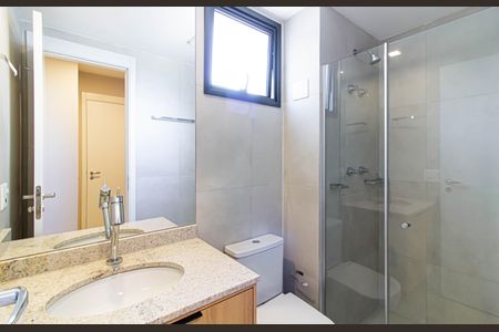 Apartamento à venda com 140m², 3 quartos e 2 vagas Apartamento à venda com 140m², 3 quartos e 2 vagasBanheiro da Suíte 2