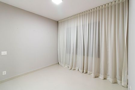 Apartamento à venda com 140m², 3 quartos e 2 vagas Apartamento à venda com 140m², 3 quartos e 2 vagasSuíte 1