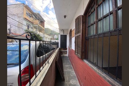 Casa à venda com 90m², 3 quartos e 1 vaga Casa à venda com 90m², 3 quartos e 1 vagaVaranda da Sala