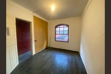 Casa à venda com 90m², 3 quartos e 1 vaga Casa à venda com 90m², 3 quartos e 1 vagaSala