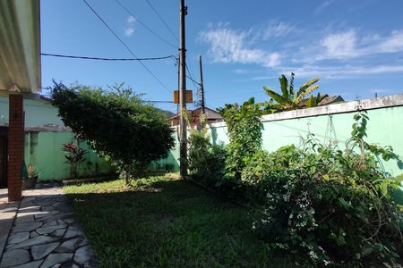 Casa de condomínio à venda com 213m², 3 quartos e 1 vagaQuintal