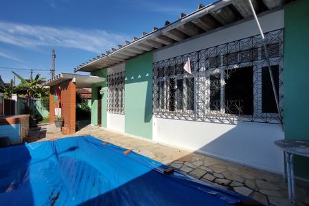 Casa de condomínio à venda com 213m², 3 quartos e 1 vagaFachada