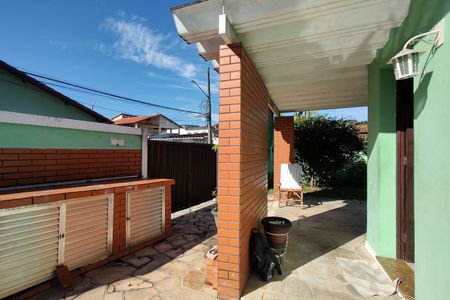 Casa de condomínio à venda com 213m², 3 quartos e 1 vagaFachada