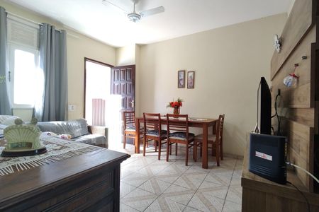 Casa de condomínio à venda com 213m², 3 quartos e 1 vagaSala