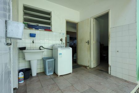 Casa de condomínio à venda com 213m², 3 quartos e 1 vagaÁrea de Serviço