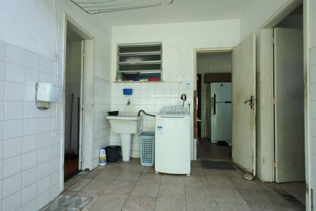 Casa de condomínio à venda com 213m², 3 quartos e 1 vagaÁrea de Serviço