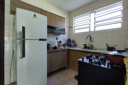 Casa de condomínio à venda com 213m², 3 quartos e 1 vagaCozinha 