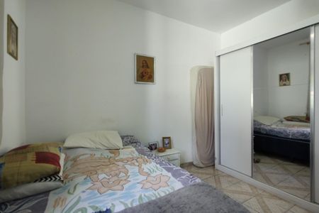 Casa de condomínio à venda com 213m², 3 quartos e 1 vagaQuarto 2