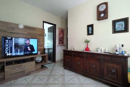 Casa de condomínio à venda com 213m², 3 quartos e 1 vagaSala