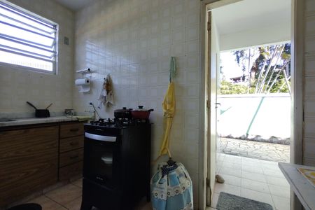 Casa de condomínio à venda com 213m², 3 quartos e 1 vagaCozinha 