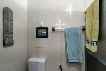 Casa de condomínio à venda com 213m², 3 quartos e 1 vagaBanheiro Social