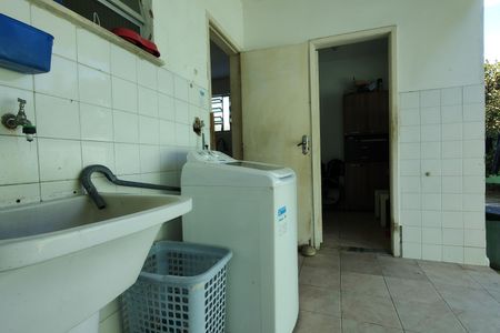 Casa de condomínio à venda com 213m², 3 quartos e 1 vagaÁrea de Serviço