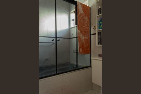 Casa para alugar com 300m², 3 quartos e 3 vagas Casa para alugar com 300m², 3 quartos e 3 vagasBanheiro da Suíte 1