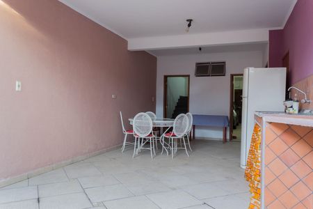Casa para alugar com 300m², 3 quartos e 3 vagas Casa para alugar com 300m², 3 quartos e 3 vagasÁrea comum