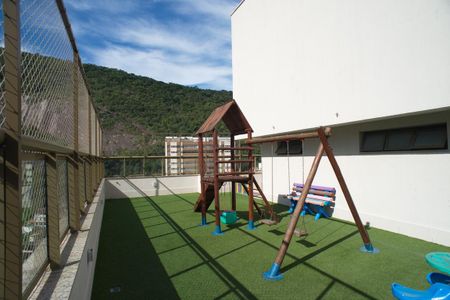 Apartamento à venda com 80m², 2 quartos e 1 vaga Apartamento à venda com 80m², 2 quartos e 1 vagaÁrea Comum - Playground