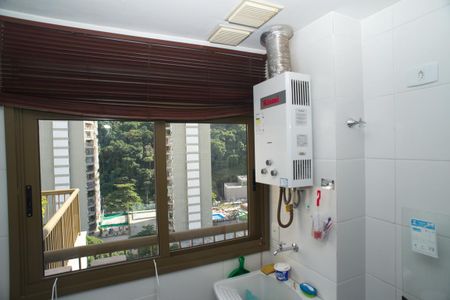 Apartamento à venda com 80m², 2 quartos e 1 vaga Apartamento à venda com 80m², 2 quartos e 1 vagaÁrea de Serviço