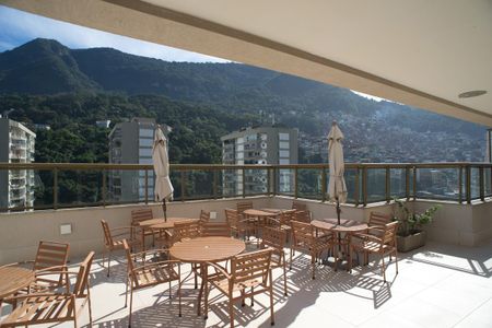 Apartamento à venda com 80m², 2 quartos e 1 vaga Apartamento à venda com 80m², 2 quartos e 1 vagaÁrea Comum - Externas