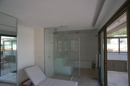 Apartamento à venda com 80m², 2 quartos e 1 vaga Apartamento à venda com 80m², 2 quartos e 1 vagaÁrea Comum - Sauna