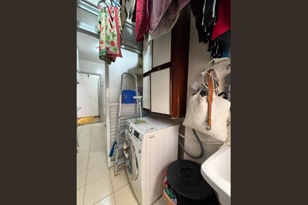 Apartamento à venda com 68m², 3 quartos e 1 vagaÁrea de Serviço