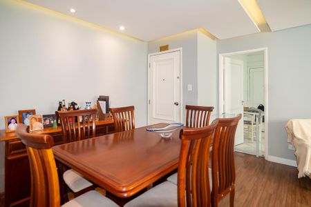Apartamento à venda com 110m², 3 quartos e 1 vagaSala de jantar