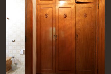 Casa para alugar com 361m², 4 quartos e 4 vagasCloset da suíte 2