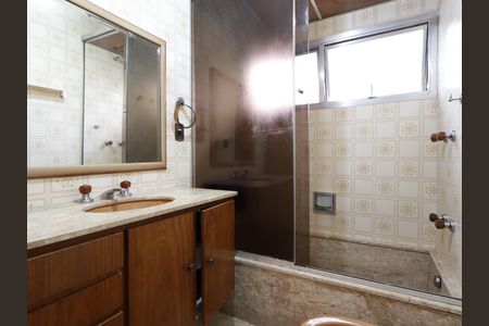 Casa para alugar com 361m², 4 quartos e 4 vagasBanheiro da Suíte 2