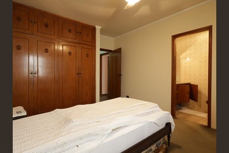 Casa para alugar com 361m², 4 quartos e 4 vagasSuíte 1