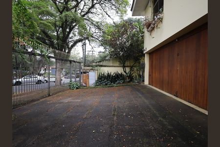 Casa para alugar com 361m², 4 quartos e 4 vagasÁrea externa