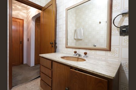 Casa para alugar com 361m², 4 quartos e 4 vagasBanheiro da Suíte 2