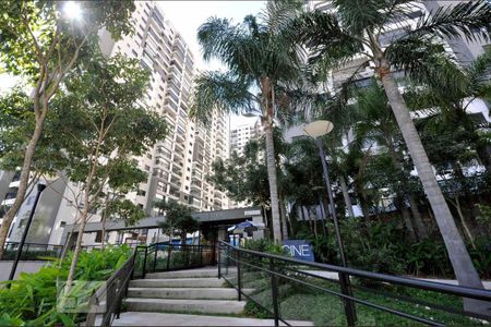 Apartamento à venda com 61m², 2 quartos e 2 vagas Apartamento à venda com 61m², 2 quartos e 2 vagasFachada