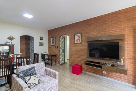 Sala de casa para alugar com 3 quartos, 295m² em Vila Galvão, Guarulhos