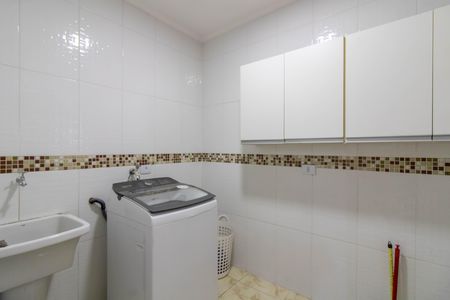 Casa para alugar com 295m², 3 quartos e 4 vagas Casa para alugar com 295m², 3 quartos e 4 vagasArea de Serviço
