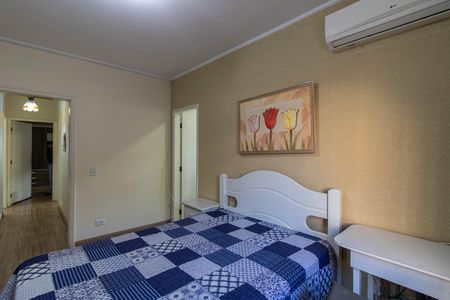 Casa para alugar com 295m², 3 quartos e 4 vagas Casa para alugar com 295m², 3 quartos e 4 vagasSuíte 1