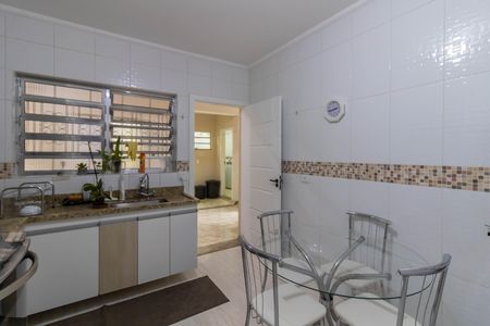 Casa para alugar com 295m², 3 quartos e 4 vagas Casa para alugar com 295m², 3 quartos e 4 vagasCozinha