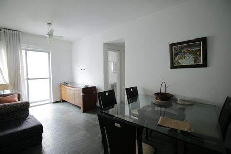 Apartamento para alugar com 65m², 2 quartos e 2 vagasSala