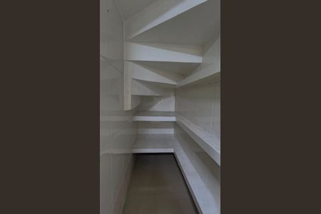 Casa de condomínio à venda com 380m², 5 quartos e 1 vaga