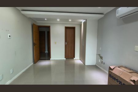 Casa de condomínio à venda com 380m², 5 quartos e 1 vaga