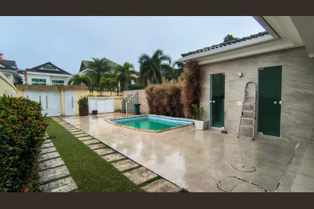 Casa de condomínio à venda com 380m², 5 quartos e 1 vaga
